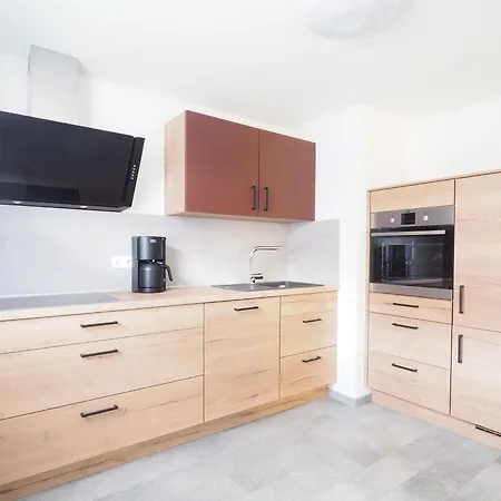 Im Weindorf -4 Erw 2 Ki-